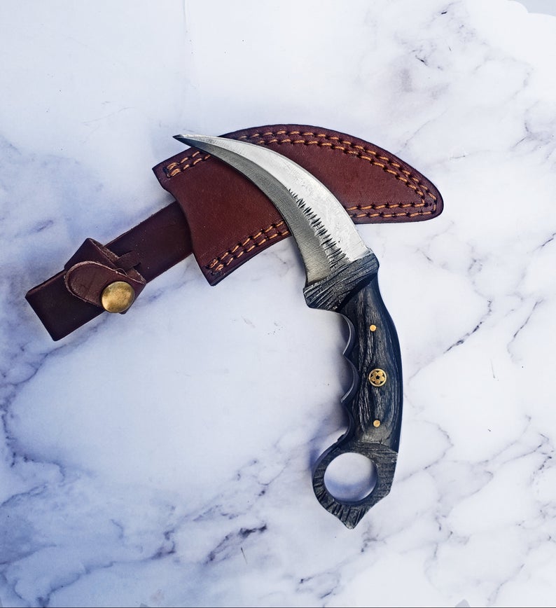 Raptor Claw - Damascus Knife - GroomsDay