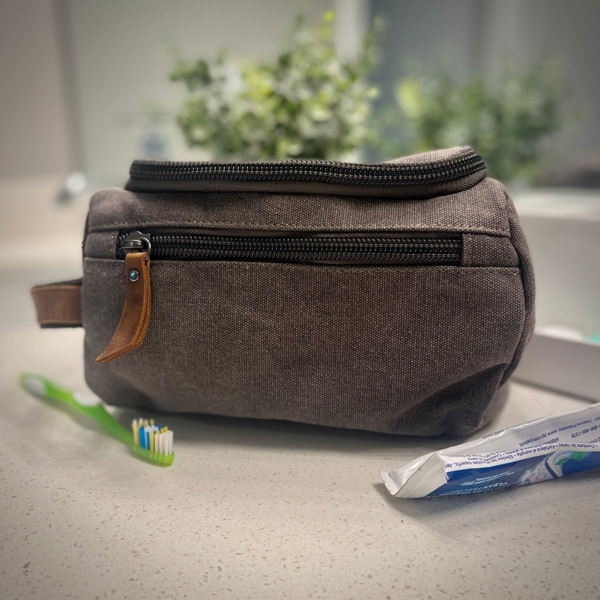 Gentleman’s Toiletry Bag - Personalized Toiletry Bag - GroomsDay