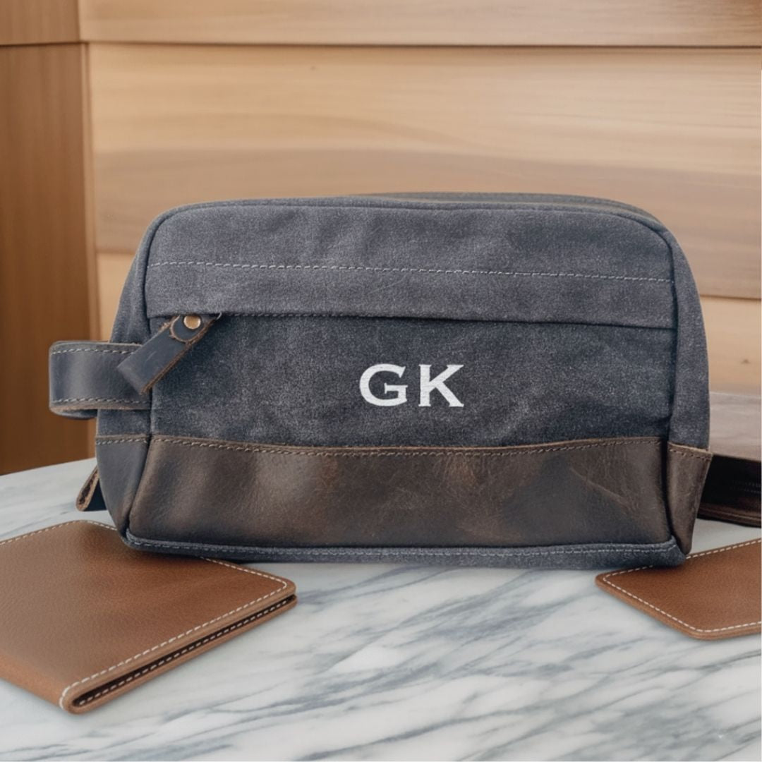 Personalized Travel Essentials for Men - Leather - GroomsDay
