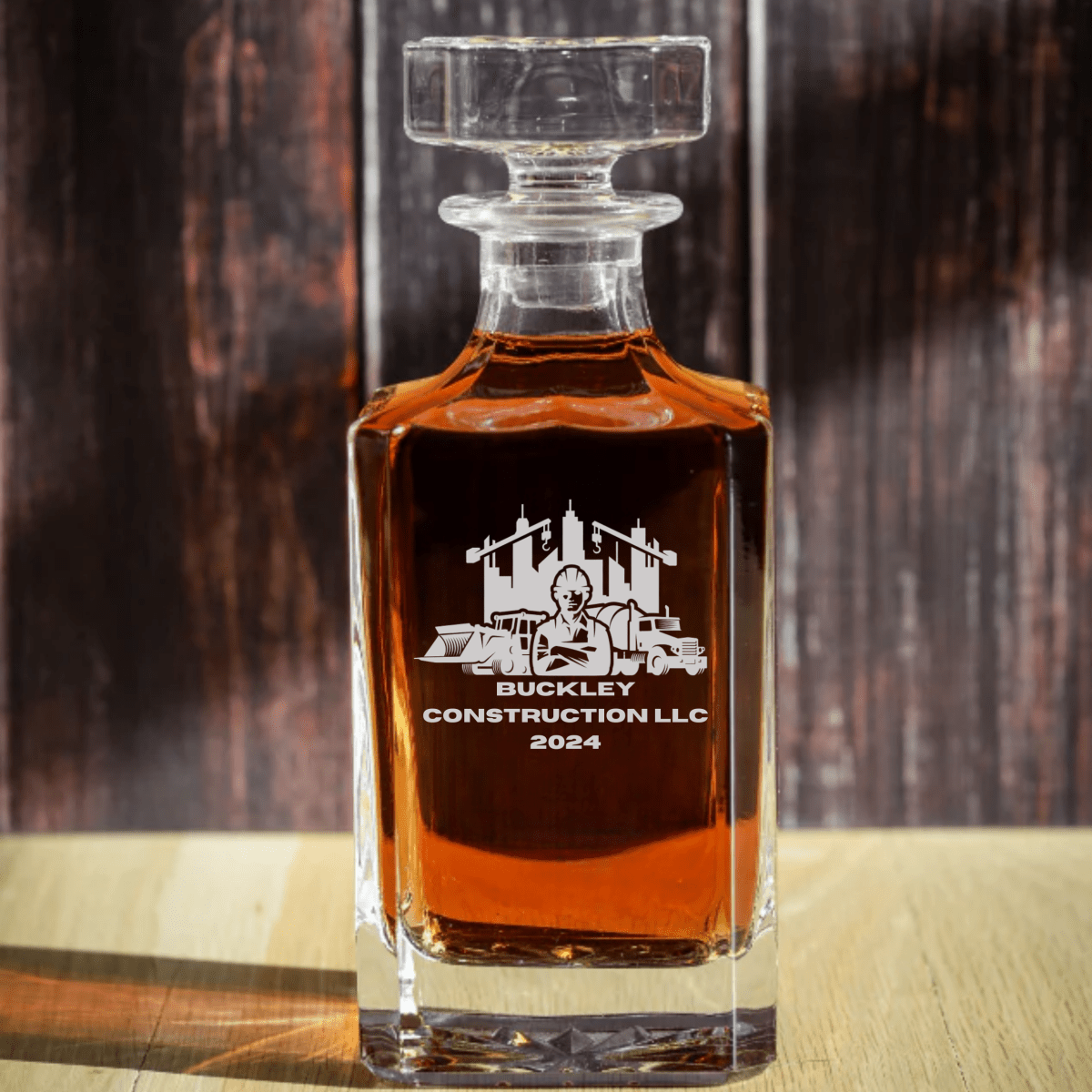 Custom Logo Decanter - Golf Outing - GroomsDay