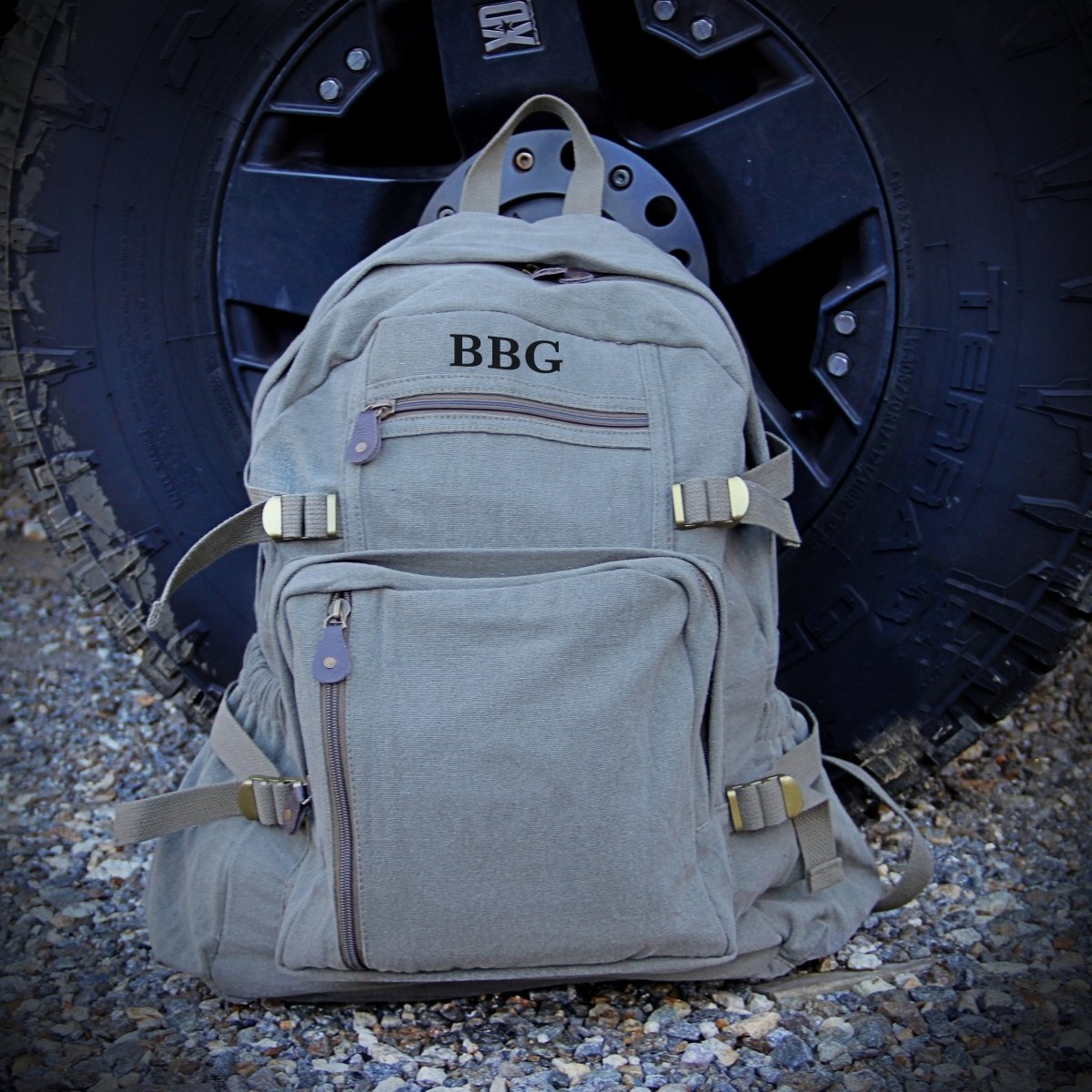 Kick Backpack - groovy threads - GroomsDay