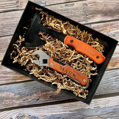 Ultimate Man Gift Box - Axes - GroomsDay