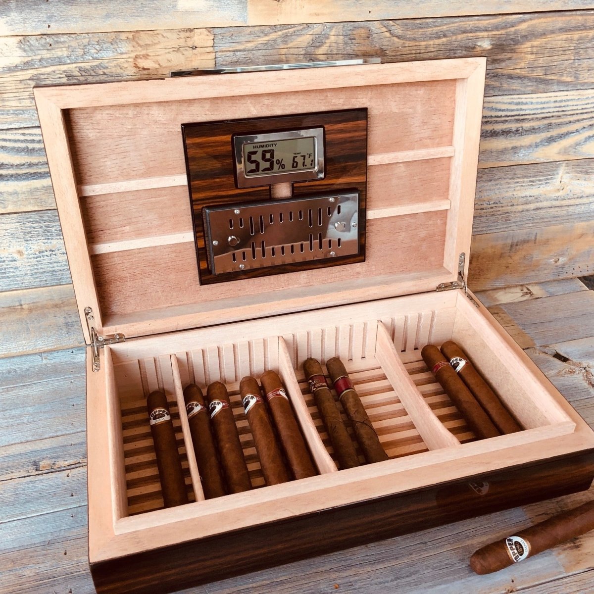 Suit and Tie Humidor - Cigar - GroomsDay
