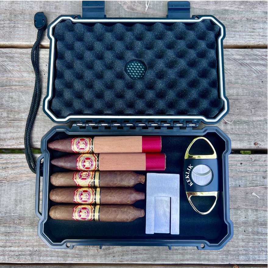 Humidor To Go - Humidifiers - GroomsDay