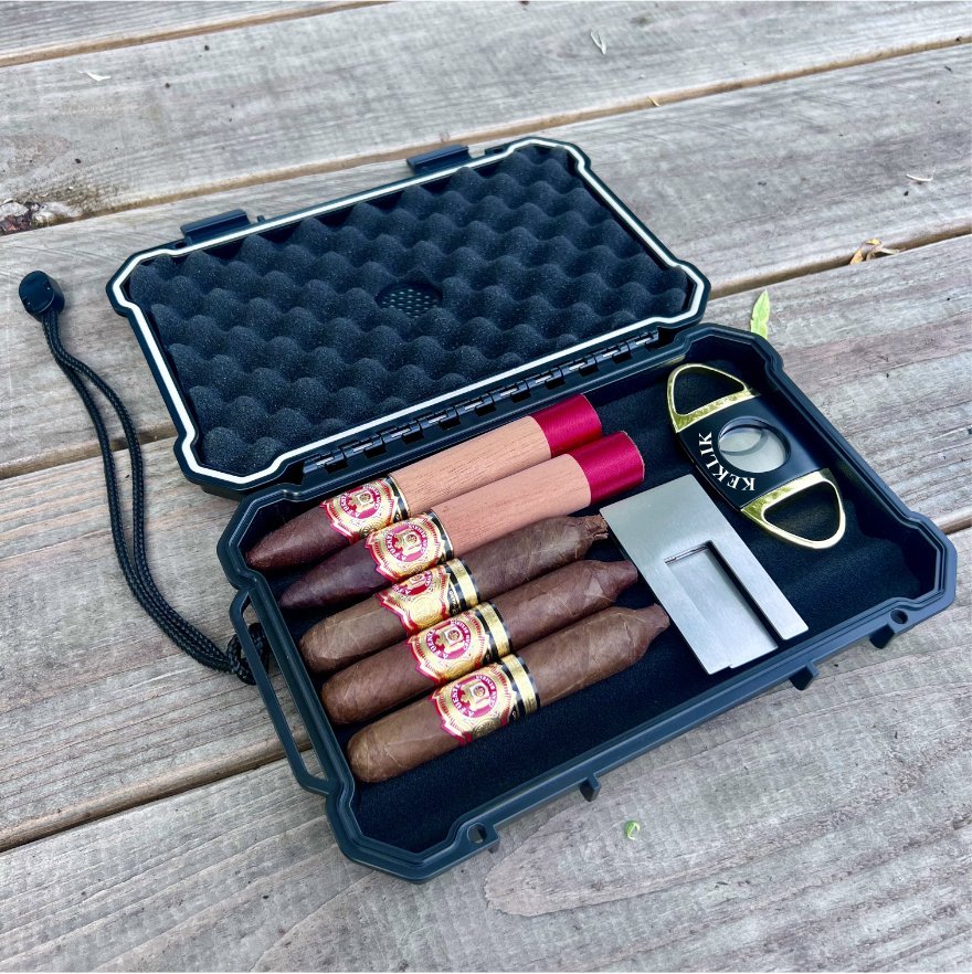 Humidor To Go - Humidifiers - GroomsDay