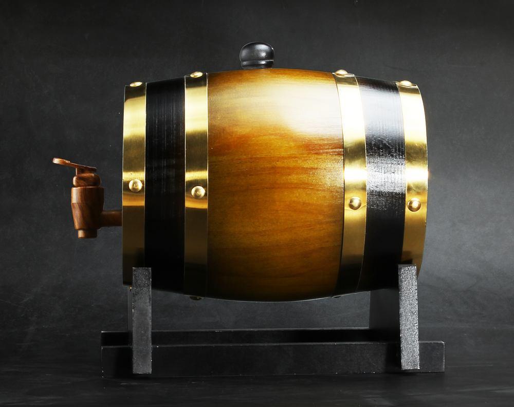 Custom Whiskey Barrel - Whiskey - GroomsDay