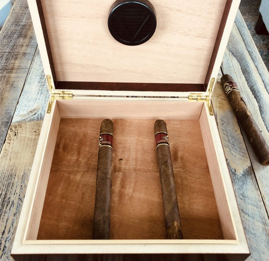 Cherry Personalized Humidor - Cigar - GroomsDay