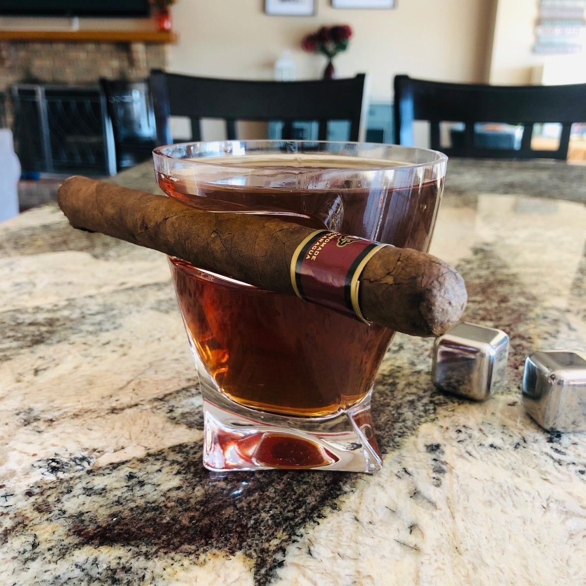 Sip N Stogie - Cigar - GroomsDay