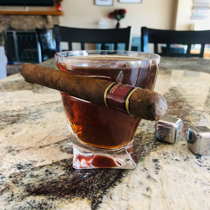 Sip N Stogie - Cigar - GroomsDay