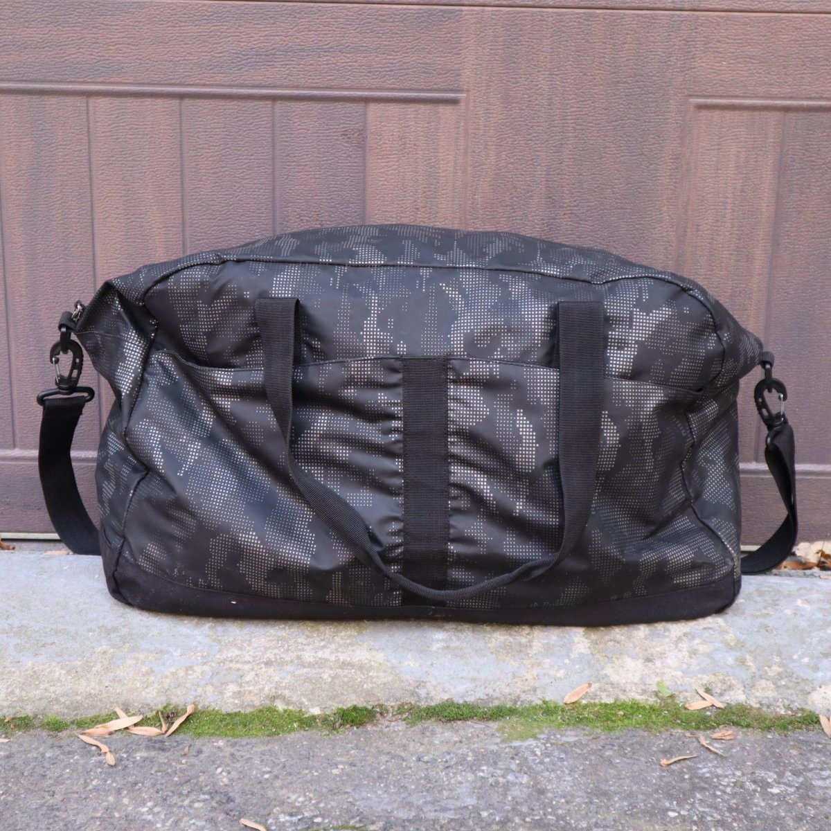 Durable Duffle - Man Bags - GroomsDay