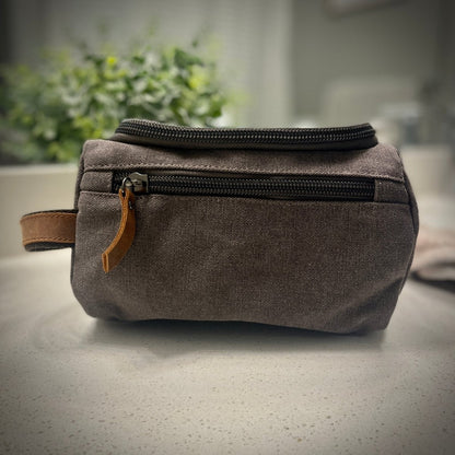 Gentleman’s Toiletry Bag - Personalized Toiletry Bag - GroomsDay