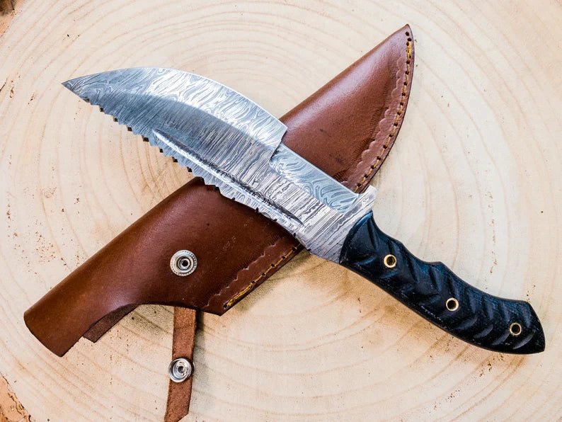 Damascus Steel Tracker Hunting Knife