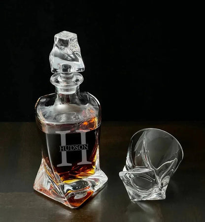 Twisted Bourbon Set - Decanter Set - GroomsDay