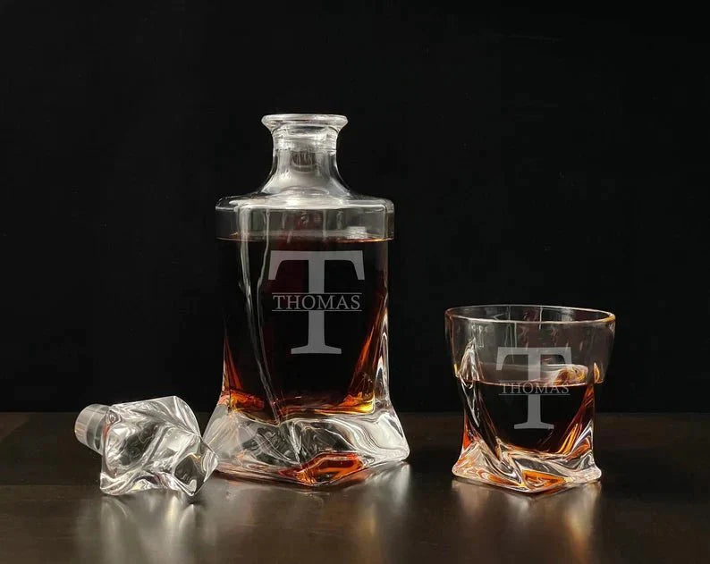 Twisted Bourbon Set - Decanter Set - GroomsDay