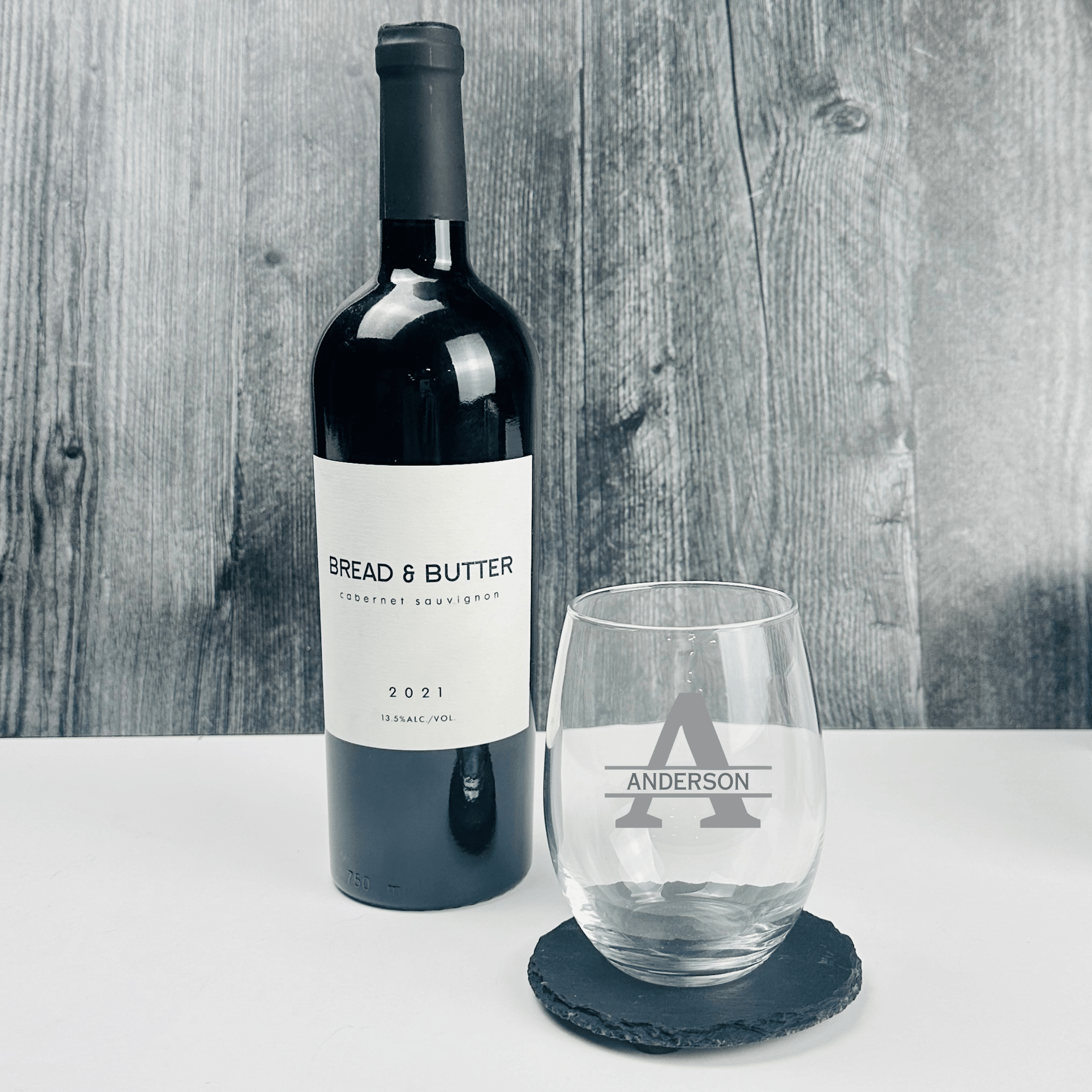 Customized Anniversary Wine Gift Set