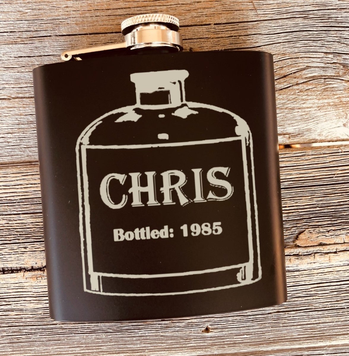 Twist and Shoot - Flask - GroomsDay