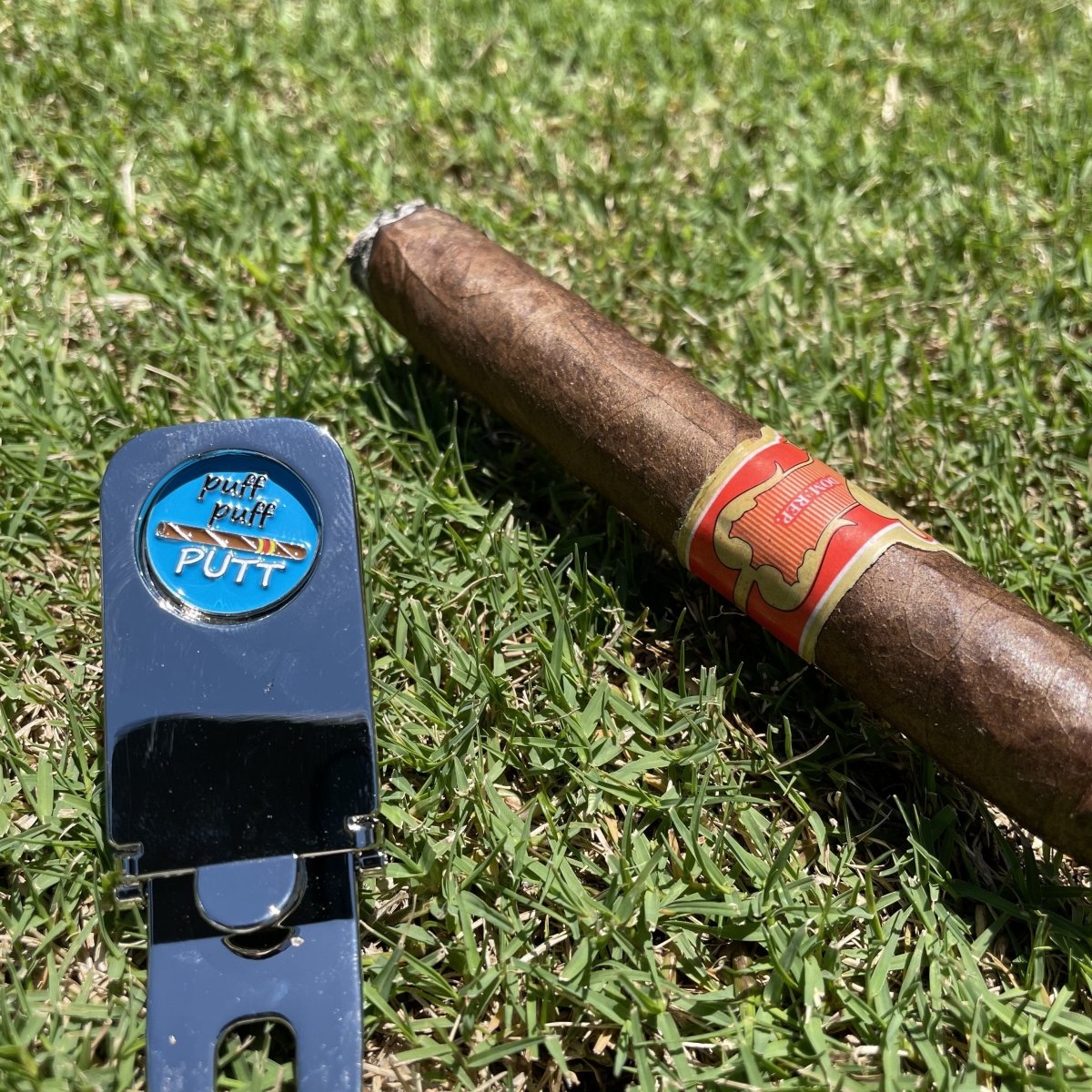 Puff Puff Putt Divot and Cigar Holder - Golf - GroomsDay