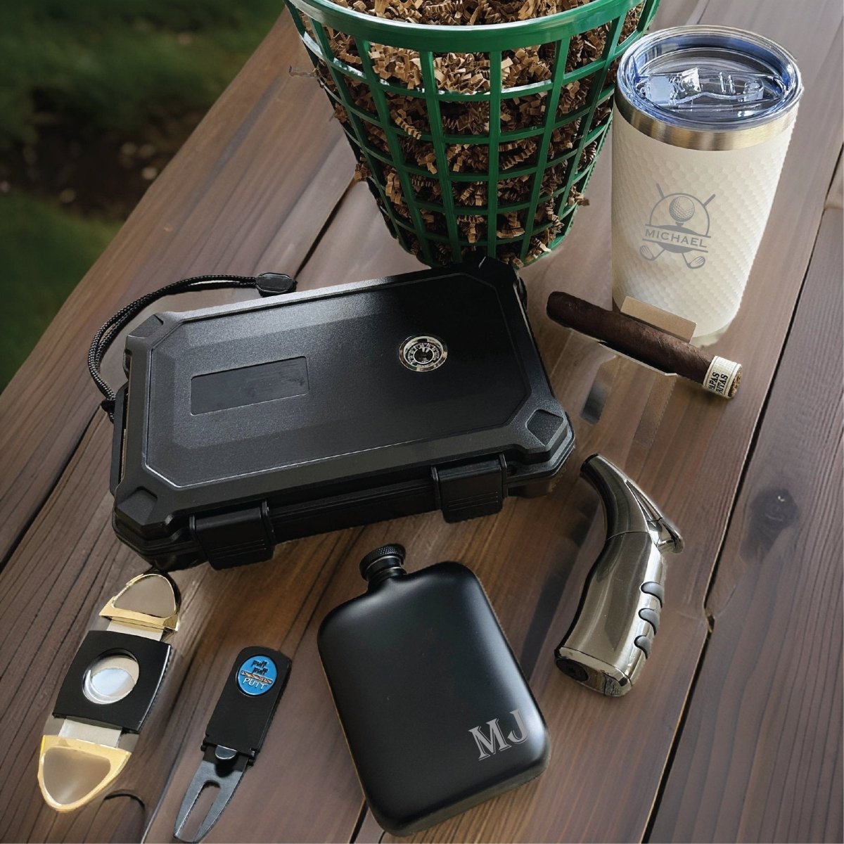 Cigar Lovers Golf Gift Basket - Gift Set - GroomsDay