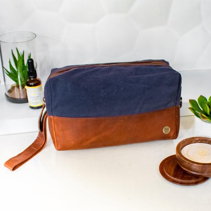 The Classic Canvas Wash Bag - Dopp Kit - GroomsDay