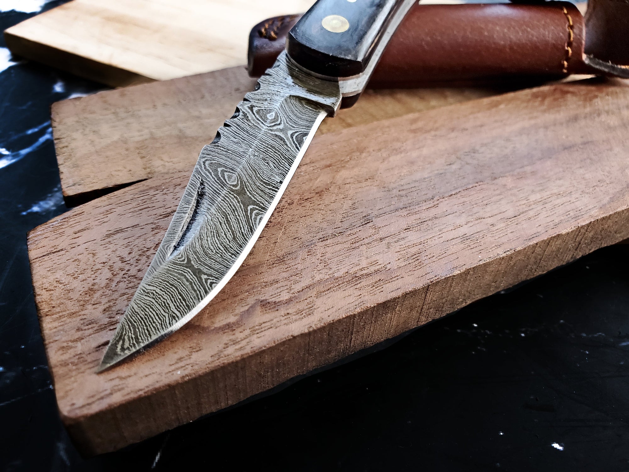 Walnut Wood Damascus Steel