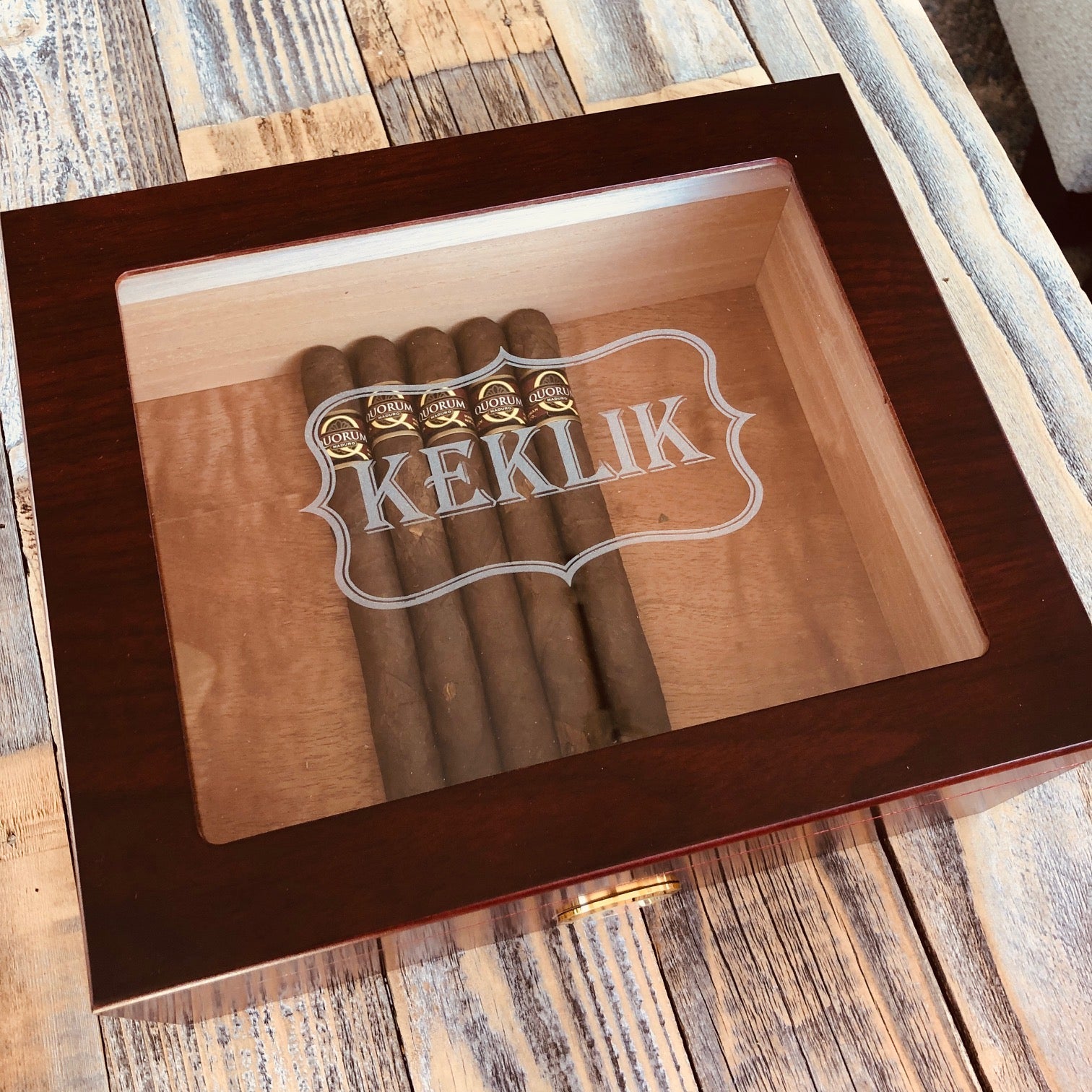 The Best Personalized Glass Top Humidor (Free Engraving Today) Cigar